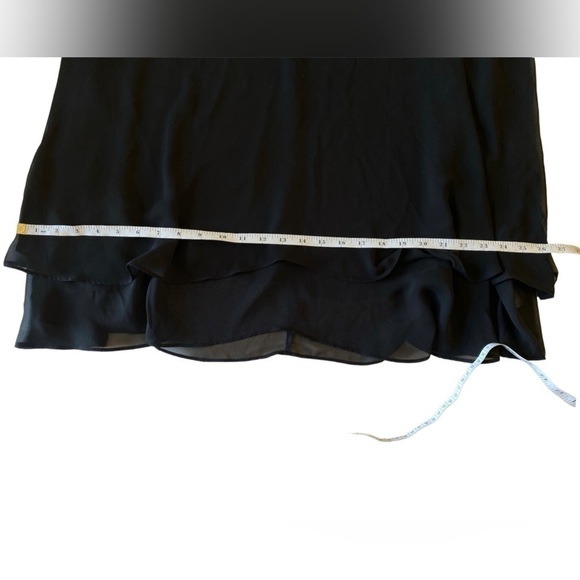 Lane Bryant - Black sleeveless double lined flowy v neck - Picture 5 of 10